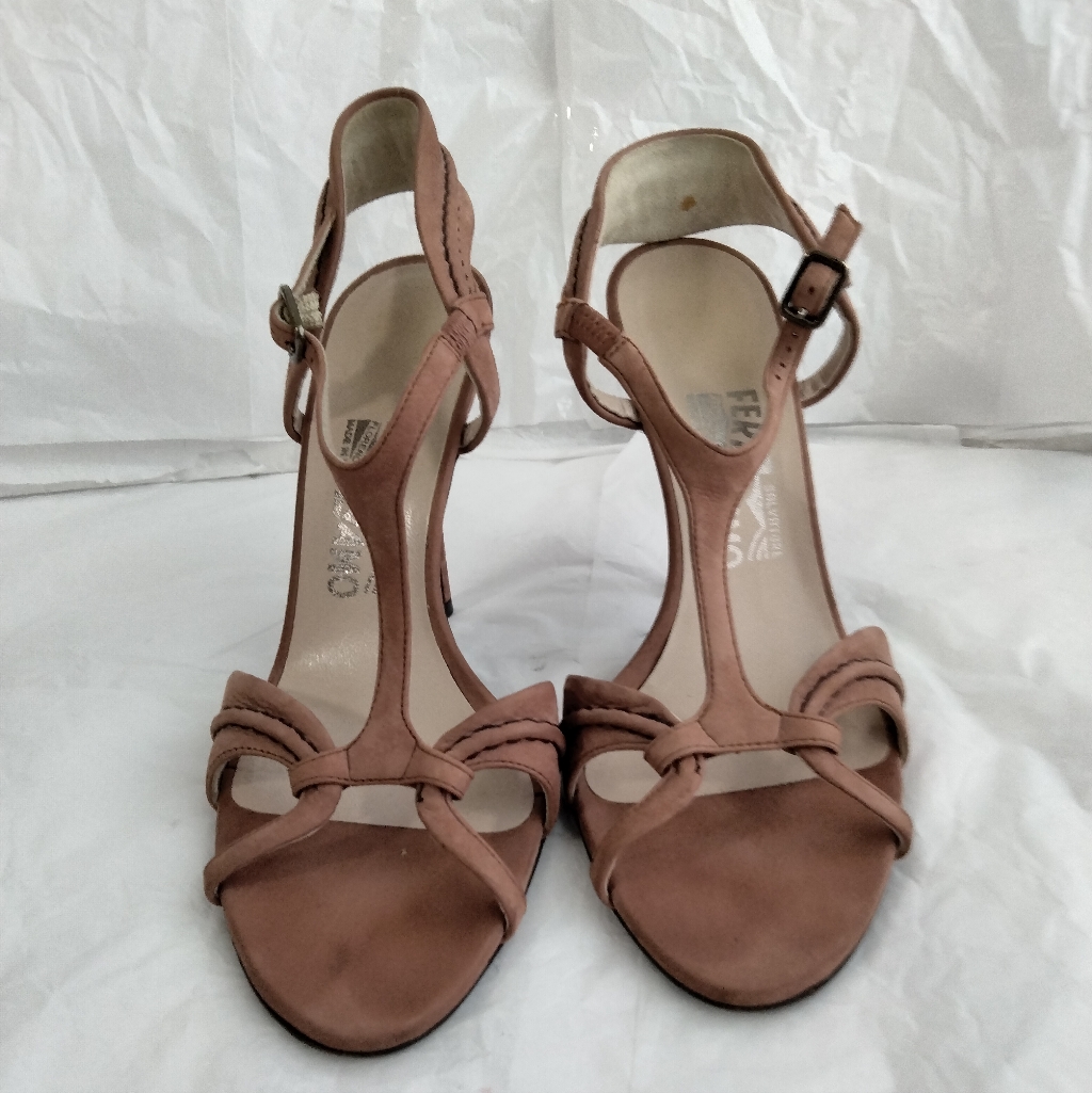 Suede Ferragamo Shoes Luxury Suede T Strap Heel. Size 8c